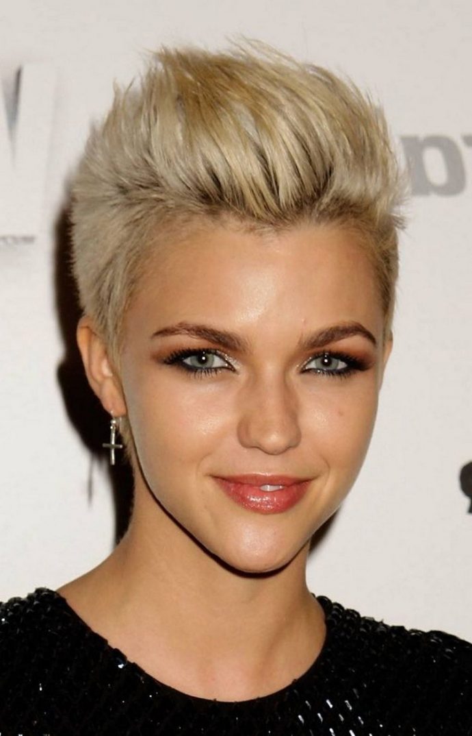 Coupe courte femme tendance 2015 - Salon making of